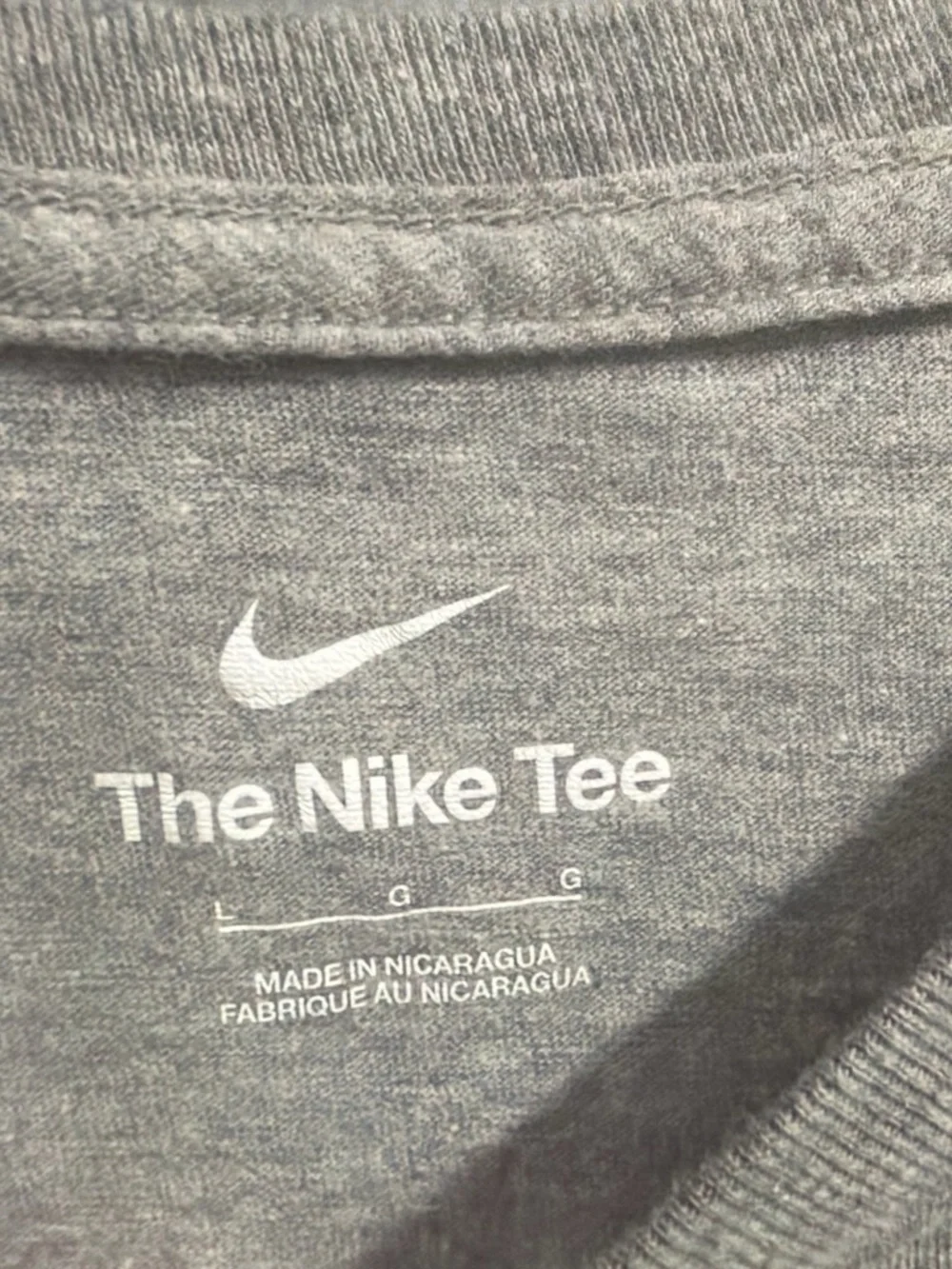 Nike Men’s Heather Gray Graphic Swoosh Tee